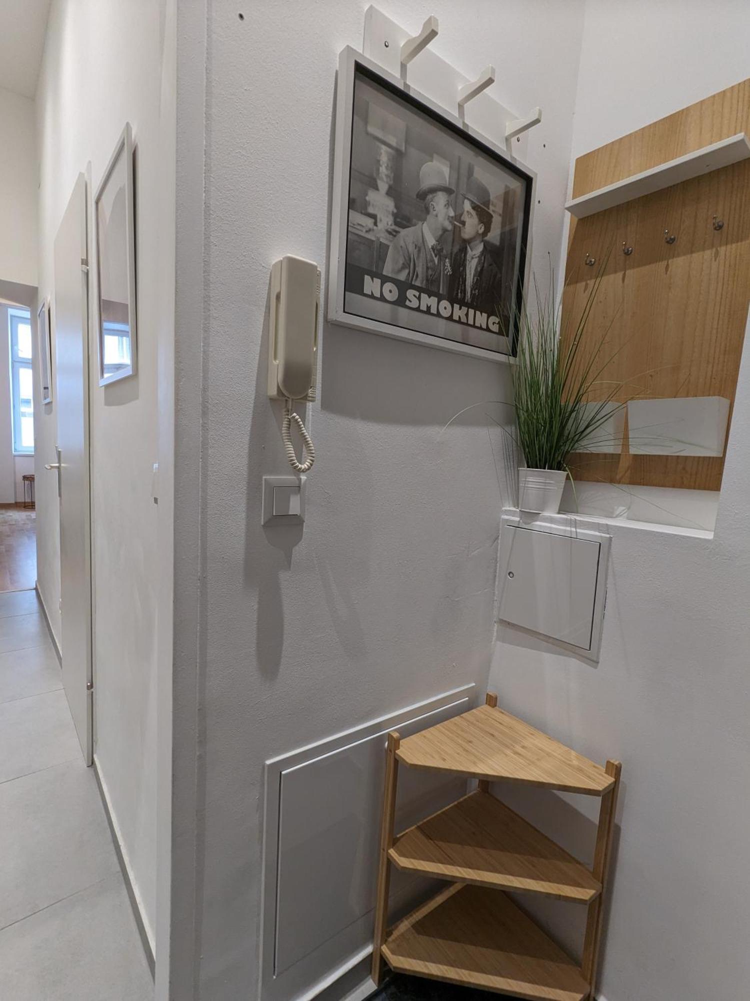 Renovated - 10 Min To Center Apartament Wiedeń